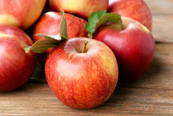 quả táo là loại trái cây phù hợp nhất với người bệnh tiểu đường