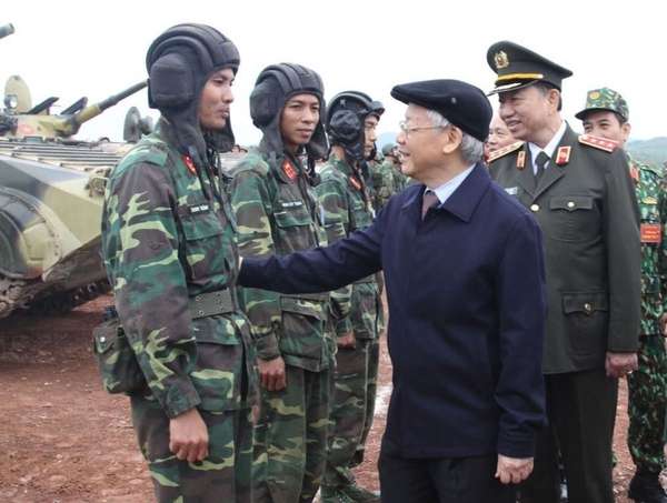 tong bi thu nguyen phu trong_quan doi nhan dan viet nam 2.jpg