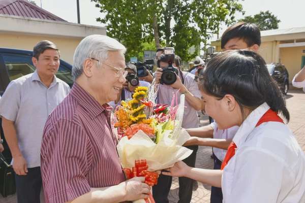 Hình ảnh Tổng Bí thư Nguyễn Phú Trọng in sâu trong tâm trí cán bộ, nhân dân Bà Rịa - Vũng Tàu