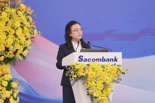 Bí ẩn mức lương Tổng giám đốc Sacombank của bà Nguyễn Đức Thạch Diễm?