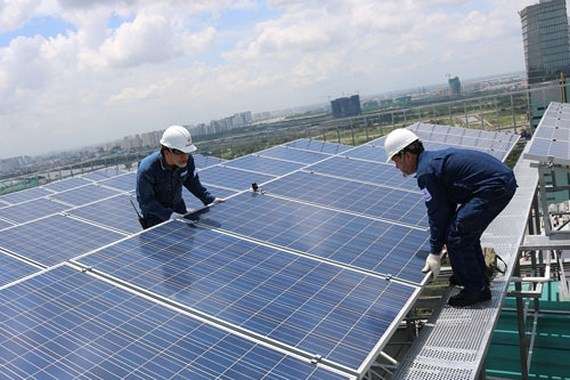Khuyến khích phát triển điện mặt trời mái nhà trên địa bàn TP. Hồ Chí Minh