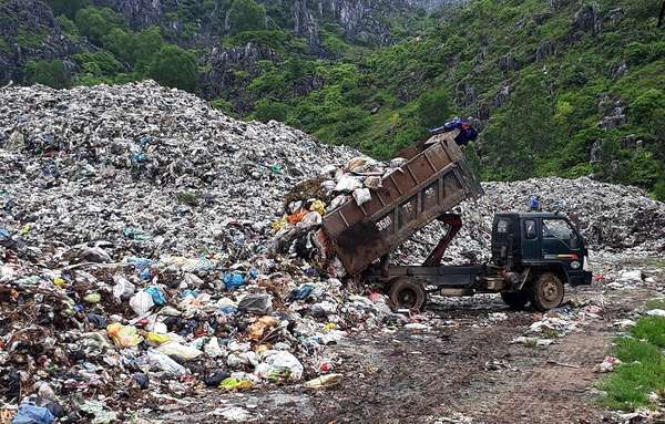 Cả nước chỉ có 20% bãi chôn lấp rác thải sinh hoạt hợp vệ sinh: Bài toán chờ lời giải của Bộ Tài nguyên Môi trường