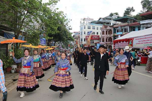 Lào Cai: Đặc sắc, lễ hội đường phố miền cao nguyên trắng Bắc Hà