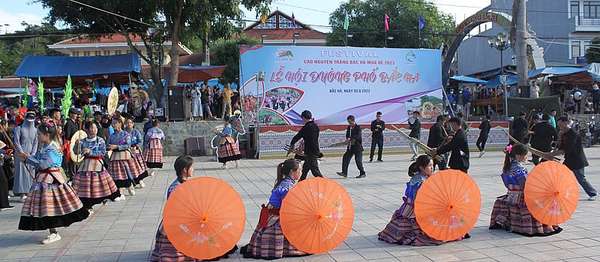 Lào Cai: Đặc sắc, lễ hội đường phố miền cao nguyên trắng Bắc Hà