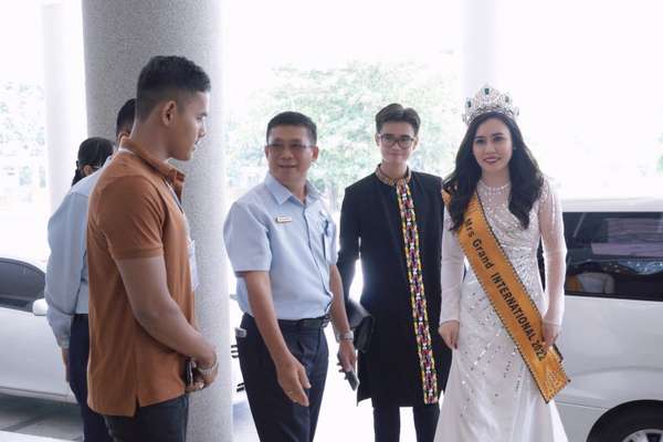 Hoa hậu Phan Kim Oanh quảng bá hình ảnh áo dài Việt Nam tại Myanmar
