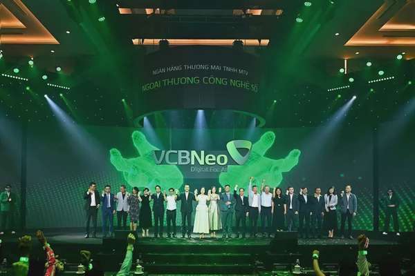 VCBNeo công bố thương hiệu mới và ứng dụng ngân hàng số NeoOne