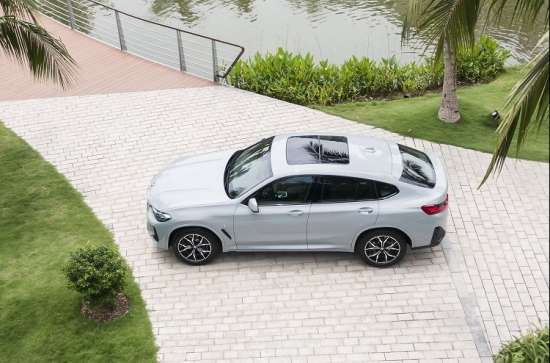 Giá xe BMW X4 ngày 4/2/2023: Mẫu xe đáng mơ ước của nhiều người