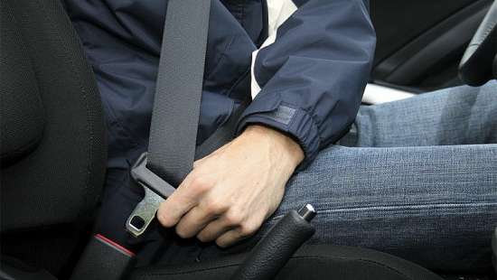 Những trang bị an toàn trên ô tô thường xuyên bị sử dụng sai cách