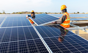 Đại học Điện lực phát triển công nghệ từ điện mặt trời đến giám sát lưới điện