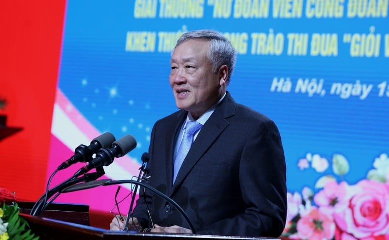 Phụ nữ khẳng định vai trò trong công cuộc phát triển đất nước