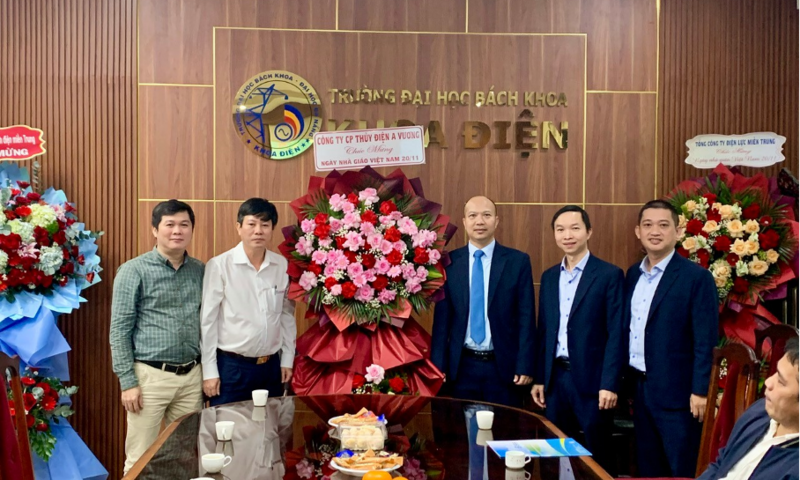 Công ty CP Thủy điện A Vương chúc mừng ngày Nhà giáo Việt Nam