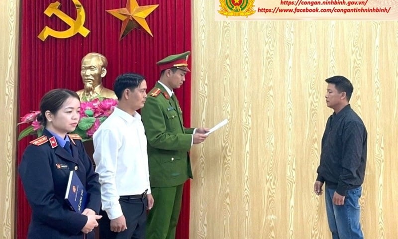 Ninh Bình: Bắt tạm giam đối tượng sản xuất dấm ăn giả với số lượng lớn