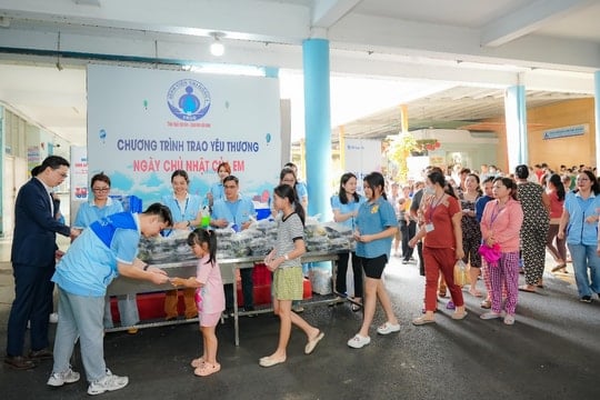 Shinhan Life Việt Nam mang “Xuân Diệu Kỳ” tới trẻ em kém may mắn dịp Tết