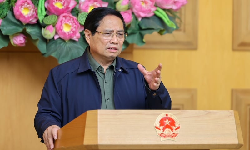 Thủ tướng: Khẩn trương khắc phục, sớm khôi phục điện và sóng viễn thông