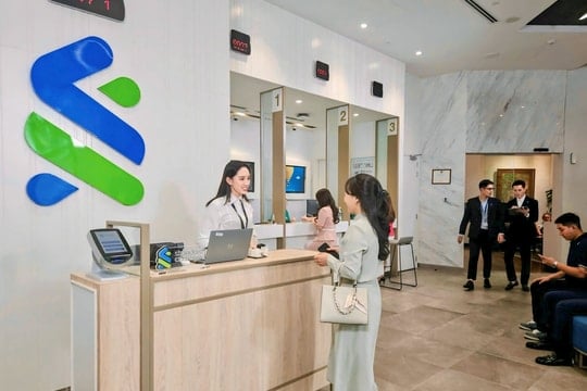 Standard Chartered Việt Nam ra mắt sản phẩm "Tiền gửi bền vững"