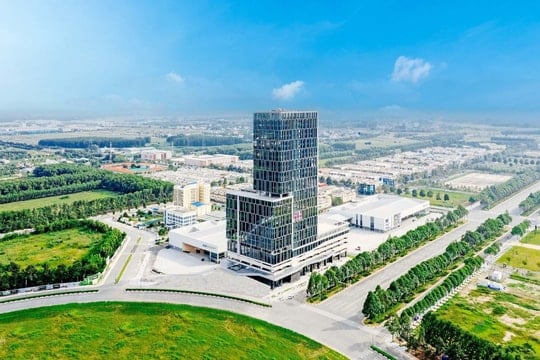 Quỹ đất “khủng” và hệ sinh thái của Becamex IDC (BCM)