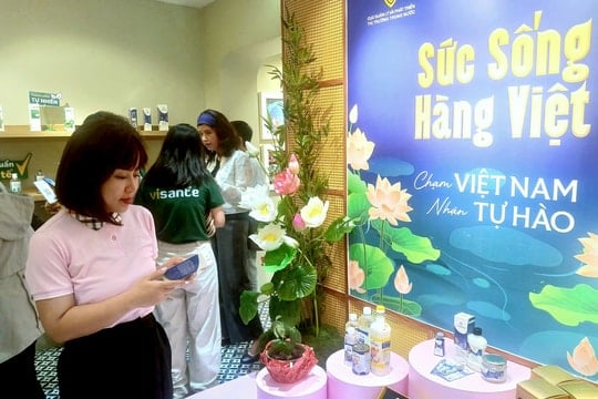 Khai mạc Không gian trưng bày, livestream “Sức sống hàng Việt” lần thứ 2 năm 2026