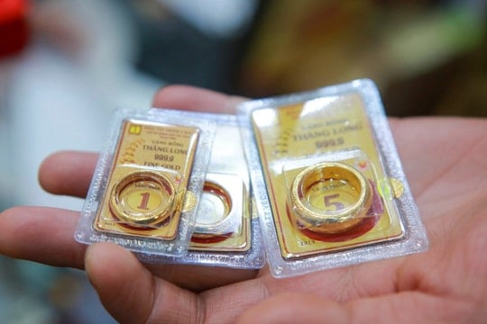 Giá vàng nhẫn hôm nay 5/11: Lao dốc mạnh, thị trường “nguội lạnh” sau chuỗi biến động
