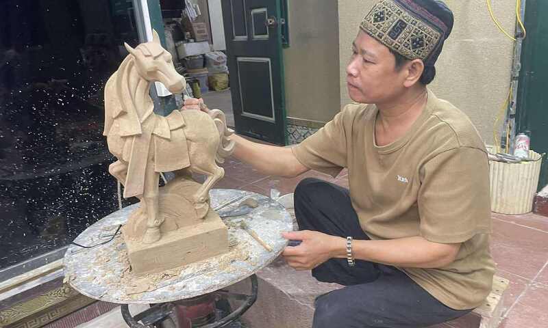 Sản phẩm linh vật ngựa trở thành điểm nhấn trên thị trường quà Tết