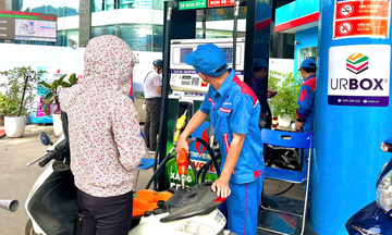 Giá xăng dầu hôm nay 05/12/2025: Tiếp tục tăng nhẹ