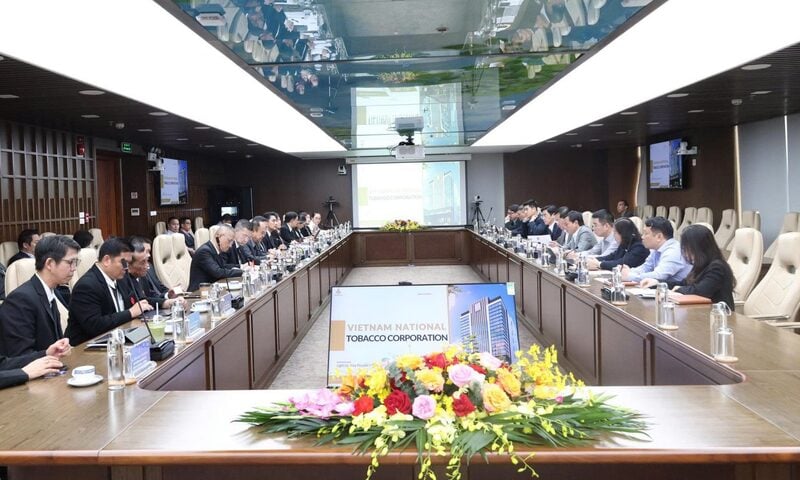 Vinataba gặp mặt và làm việc với Tổng cục thuốc lá Thái Lan