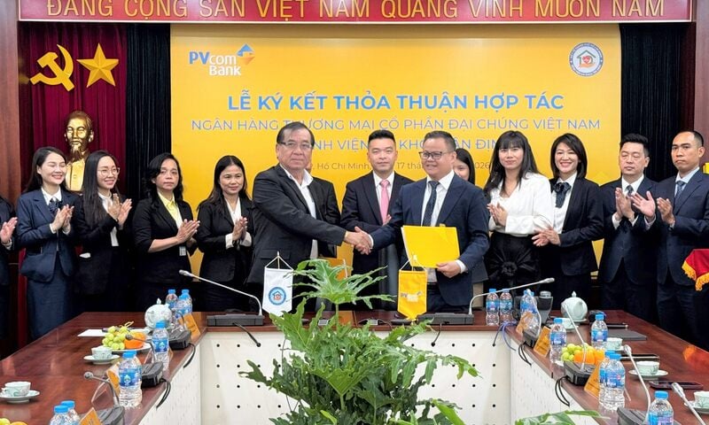 PVcomBank ký kết thỏa thuận hợp tác với Bệnh viện Đa khoa Tân Định