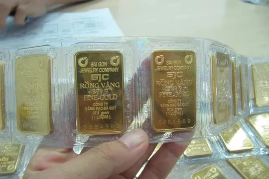 Giá vàng hôm nay 6/4/2026: Duy trì ở mức cao