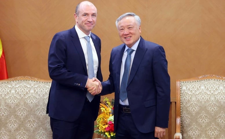 Phó Thủ tướng kêu gọi nhà đầu tư nước ngoài đầu tư vào lĩnh vực công nghệ cao