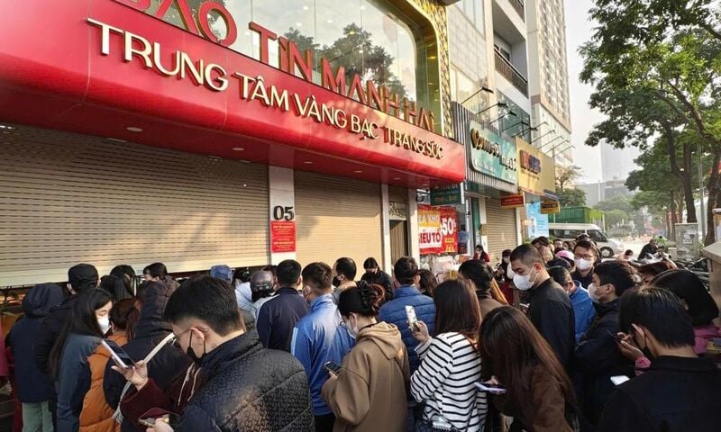 Bảo Tín Mạnh Hải rộn ràng sáng đầu năm với 'Tiểu Kim Cát'