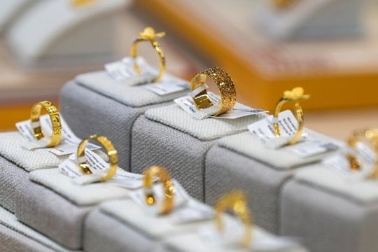 Giá vàng nhẫn hôm nay 20/11: Bám vùng cao bất chấp thế giới có biến