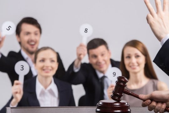 VNPT đánh tiếng thoái vốn, 2 cổ phiếu trên HNX được kéo tăng kịch trần