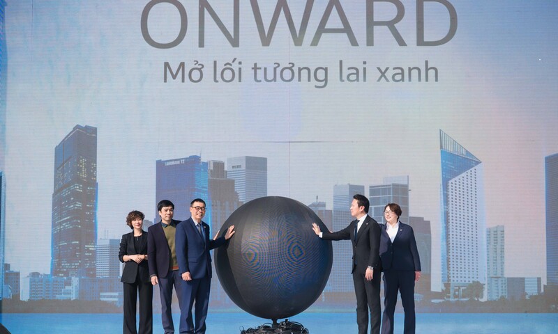 Honda Việt Nam mở lối tương lai xanh với hệ sinh thái xe máy điện toàn diện