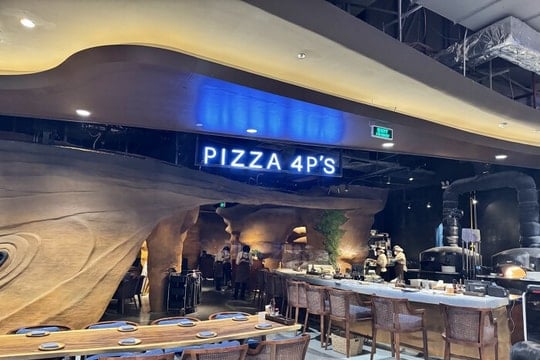 Từng tự học làm phô-mai để khởi nghiệp, hai vợ chồng gây dựng chuỗi Pizza 4P’s vươn tới 5 quốc gia