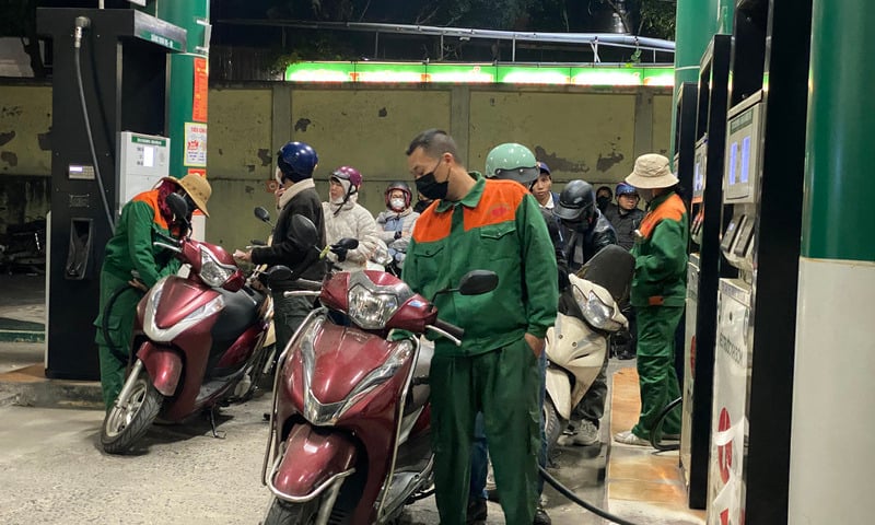 Giá xăng dầu hôm nay 7/5/2026: Tiếp tục giảm sâu