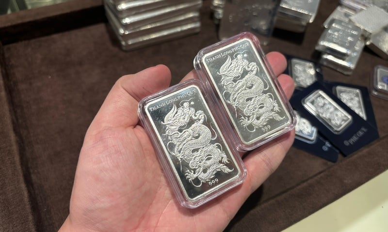 Giá bạc hôm nay 14/11/2025: Bạc nối đà tăng