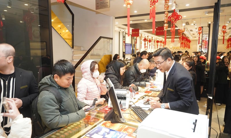 Giá vàng đứng trước cơ hội chạm mốc 5.500 USD