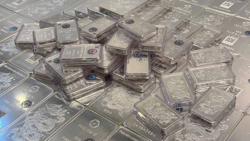 Giá bạc hôm nay 30/4/2026: Tiếp đà giảm