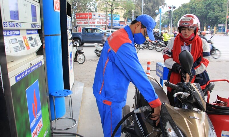 Tiếp tục chi Quỹ bình ổn, giá xăng dầu ổn định trong kỳ điều hành 13/3