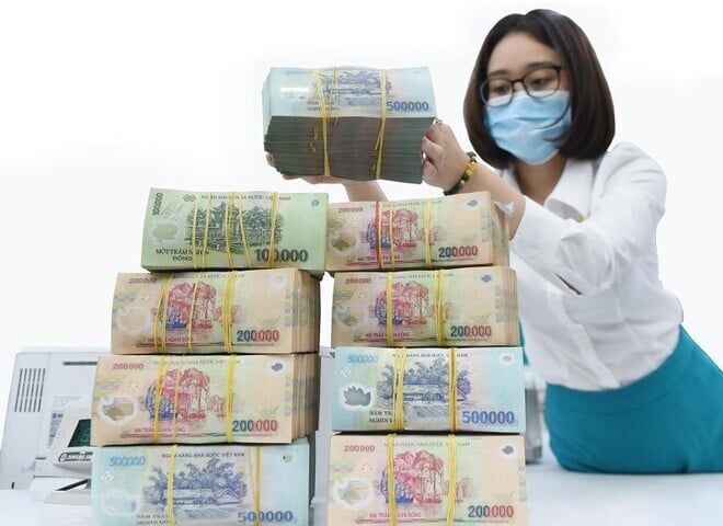 Làn sóng tăng lãi suất tiền gửi lan rộng, chu kỳ tiền rẻ kết thúc?