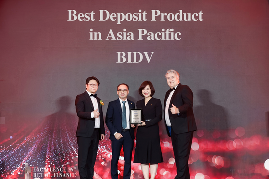BIDV nhận bộ đôi giải thưởng quốc tế về Ngân hàng Bán lẻ