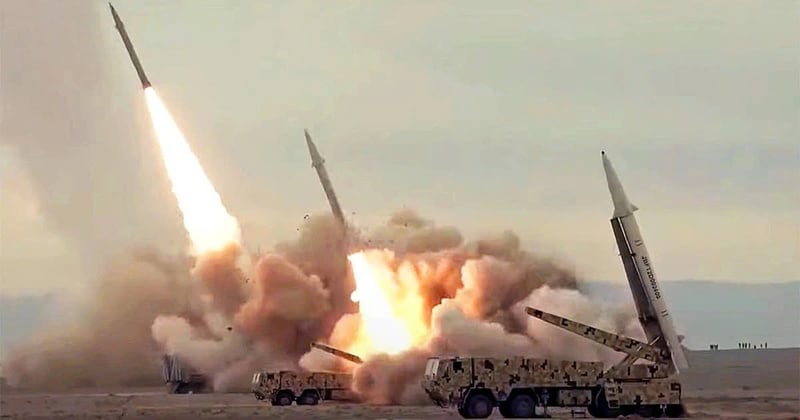 Chiến sự Trung Đông tối 4/4: Diễn biến mới nhất tại eo biển Hormuz