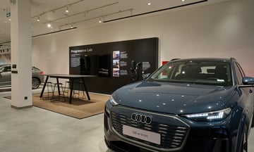 Thị trường ô tô cao cấp chuyển mạnh sang mô hình trải nghiệm