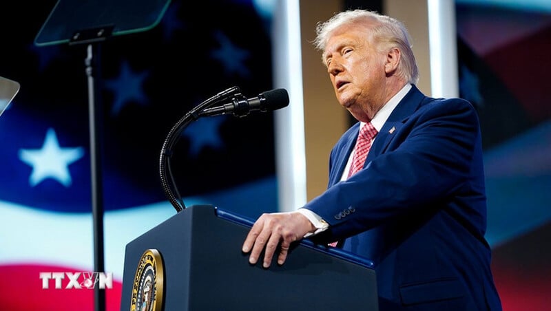 Tổng thống Donald Trump tuyên bố tối hậu thư sắp hết, Iran đáp trả cứng rắn