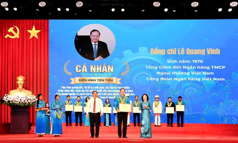 Tổng Giám đốc Vietcombank được vinh danh trong học tập và làm theo Bác