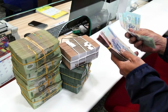 Lãi suất ngân hàng hôm nay 11/11: Tặng thêm quà "khủng" cho người gửi tiền