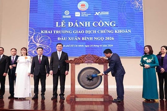 Đánh cồng khai trương phiên giao dịch chứng khoán đầu xuân Xuân Bính Ngọ 2026