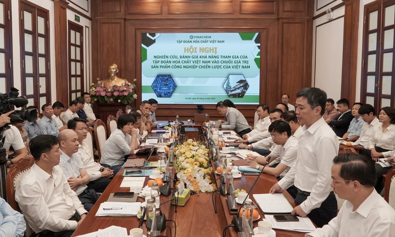 Thứ trưởng Trương Thanh Hoài: Vinachem phải tập trung xây dựng hai trung tâm thí nghiệm trọng điểm