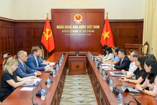 Phó Thống đốc Nguyễn Ngọc Cảnh tiếp ông Andrey Bornyakov, Phó Chủ tịch Điều hành Ban Lãnh đạo IBEC