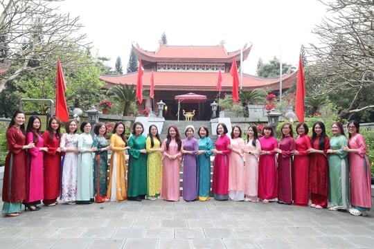 Công đoàn cơ sở Hiệp hội Ngân hàng Việt Nam hưởng ứng “Tuần lễ Áo dài” năm 2026