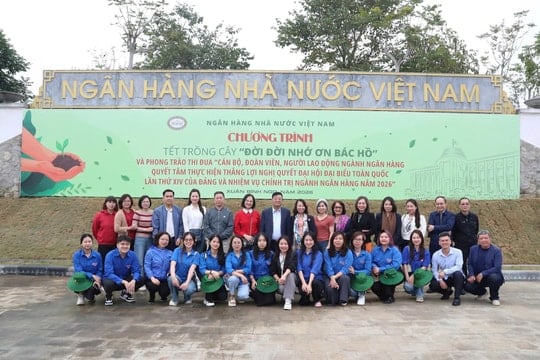 Hành trình về nguồn của Cơ quan Thường trực Hiệp hội Ngân hàng tại Tuyên Quang và Thái Nguyên